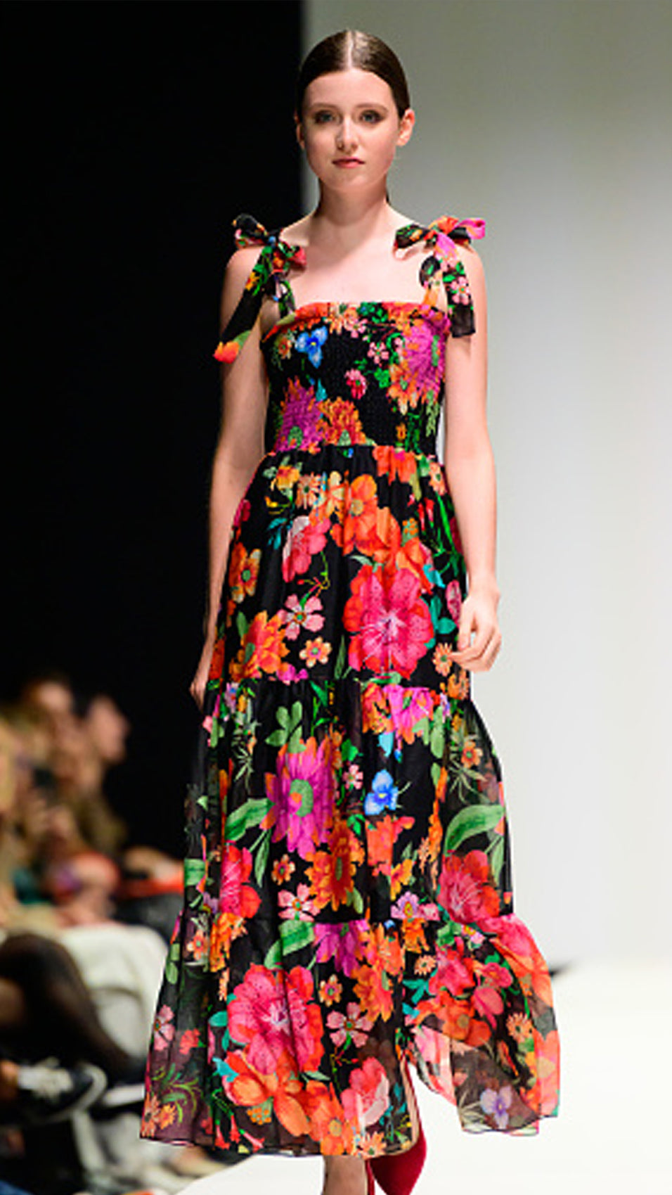 "GIRL GOT POCKETS" Gesmoktes Seiden-Leinen-Kleid – Paradise Lost