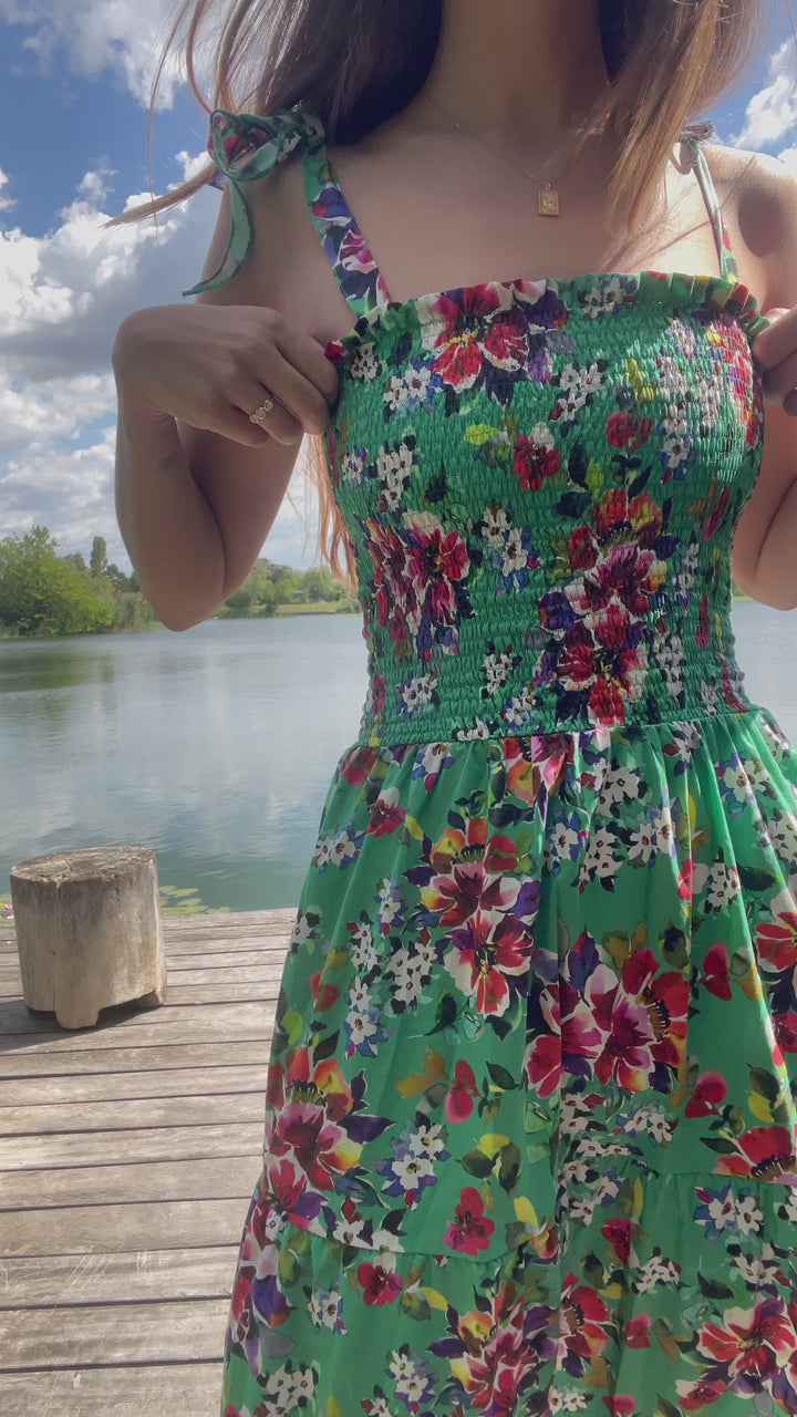 "GIRL GOT POCKETS" Stufenkleid aus Baumwolle mit Taschen