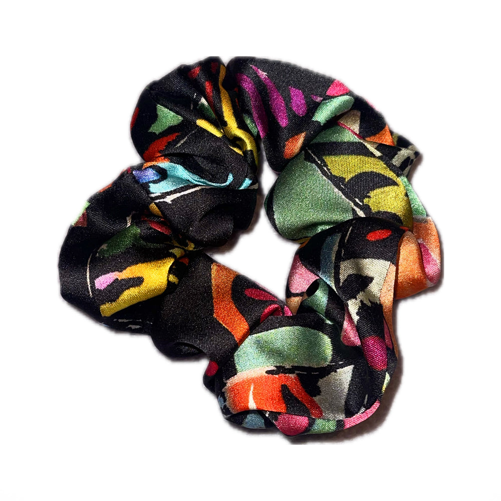 Silk Scrunchie - Azulejo Dark Introvertie VIENNA